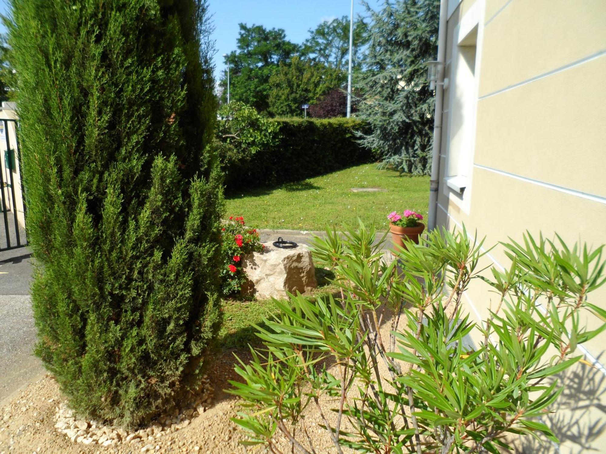 Hotel Lyon Sud, Pierre Benite, St Genis Laval Eksteriør billede